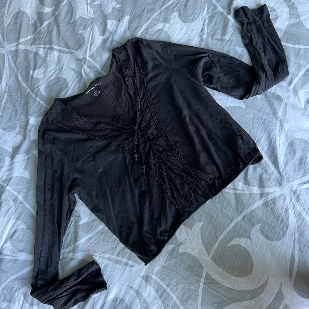 American Eagle Detailed Top